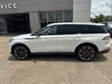 Used 2022 Lincoln Aviator Reserve w/ Equipment Group 201A image 3
