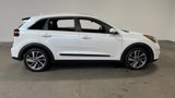 Used 2019 Kia Niro Touring image 2