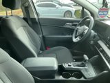 Used 2023 Kia Sportage LX image 3