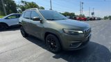 Used 2019 Jeep Cherokee Latitude w/ Cold Weather Group image 2