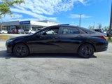 Used 2021 Hyundai Elantra SEL w/ Convenience Package image 4