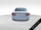 Used 2018 Honda Accord Touring image 4