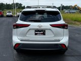 Used 2022 Toyota Highlander XLE image 5