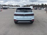 New 2025 Volkswagen Taos SE image 4