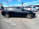 Used 2013 Hyundai Sonata SE w/ Navigation & Sunroof Pkg image 2