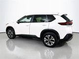 Used 2023 Nissan Rogue SV image 5