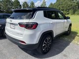 Used 2023 Jeep Compass Limited image 3