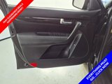 Used 2012 Kia Sorento EX w/ EX V6 Premium Pkg image 5