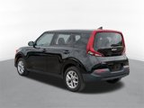 Used 2022 Kia Soul LX w/ Technology Package image 4