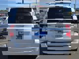 Used 2015 Chrysler Town & Country Touring image 5