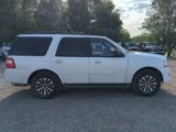 Used 2017 Ford Expedition XLT image 5