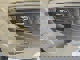 Used 2011 Ford Taurus SE image 3