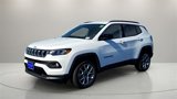 New 2025 Jeep Compass Latitude image 3