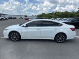 Used 2018 Toyota Avalon XLE Premium image 6