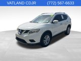 Used 2016 Nissan Rogue SV w/ SV Premium Package image 3