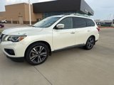 Used 2018 Nissan Pathfinder Platinum image 4