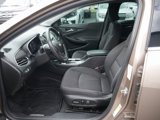 Used 2018 Chevrolet Malibu LT image 2