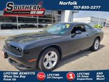 Used 2023 Dodge Challenger SXT image 1