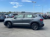 Certified 2022 Volkswagen Taos S image 2