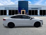 Used 2019 Ford Fusion SE image 2