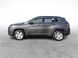 Used 2022 Jeep Compass Latitude w/ Convenience Group image 2