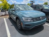 Used 2019 Volkswagen Tiguan SE w/ Panoramic Sunroof Package image 3