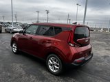 Used 2022 Kia Soul LX w/ Technology Package image 3