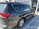 Certified 2018 Chrysler Pacifica Touring-L Plus w/ Tire & Wheel Group image 3