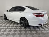 Used 2017 Honda Accord Touring image 5