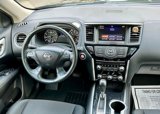 Used 2017 Nissan Pathfinder SV image 6