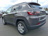 Certified 2022 Jeep Compass Latitude image 4