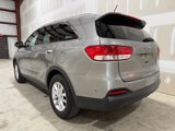 Used 2017 Kia Sorento LX image 6