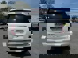 Used 2018 GMC Yukon Denali image 5