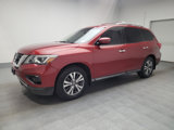 Used 2017 Nissan Pathfinder S image 2
