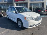 Used 2014 Chrysler Town & Country Touring image 2