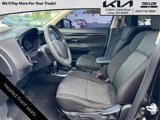Used 2020 Mitsubishi Outlander SEL image 3