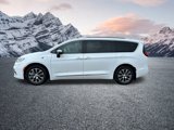 New 2025 Chrysler Pacifica Pinnacle image 2