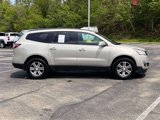 Used 2017 Chevrolet Traverse LT image 2