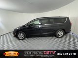 Used 2022 Chrysler Voyager LX image 4