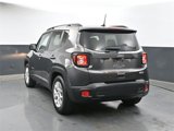 Used 2018 Jeep Renegade Latitude image 5