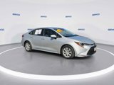 Used 2022 Toyota Corolla LE image 2