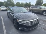 Used 2019 Volkswagen Jetta SE w/ Cold Weather Package image 3