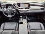 Used 2019 Lexus ES 350 image 4