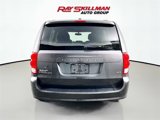Used 2017 Dodge Grand Caravan SXT image 6