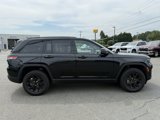 Used 2024 Jeep Grand Cherokee Altitude image 2