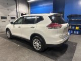 Used 2014 Nissan Rogue S image 4