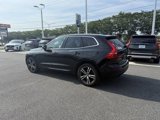 Used 2018 Volvo XC60 T5 Momentum w/ Vision Package image 2