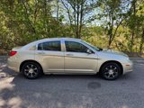 Used 2010 Chrysler Sebring Touring image 2