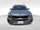 Used 2021 Kia Seltos EX image 2
