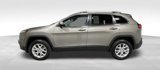 Used 2017 Jeep Cherokee Latitude image 6